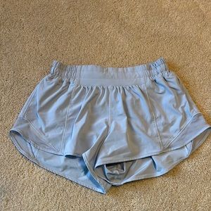 Lululemon Hotty Hot Low Rise 2.5 Size 4
